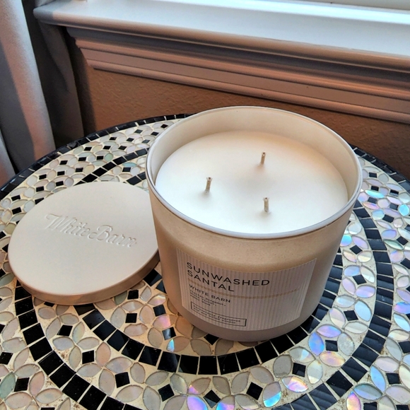 Bath & Body Works Sunwashed Santal 3-Wick Candle - Picture 3 of 4